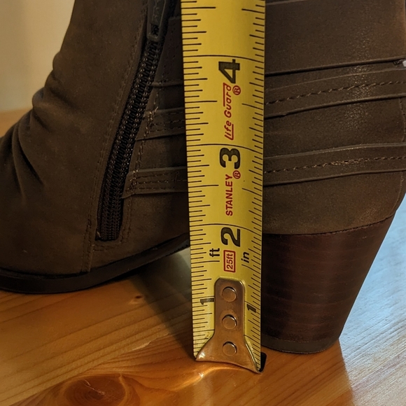 Bare Trap Reid Ankle Bootie Olive Green Side Zipper Heel Strap Metal Buckle - Picture 14 of 15